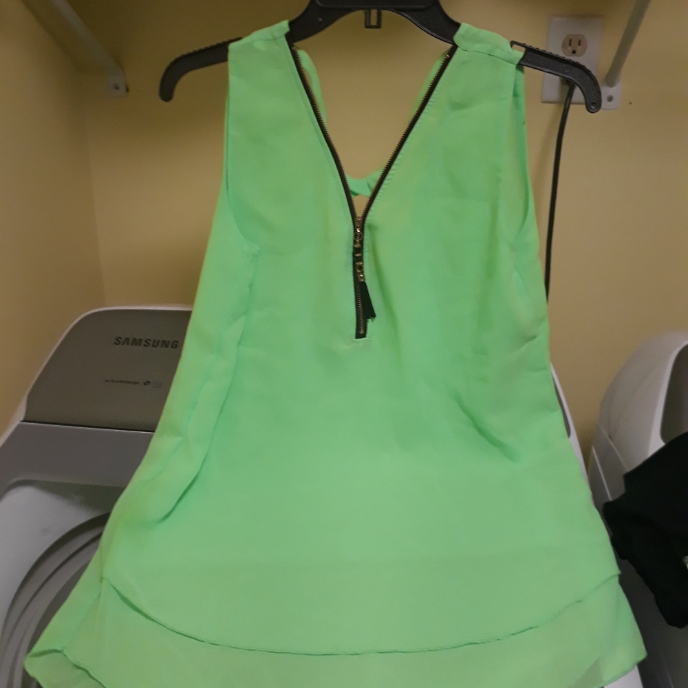 Tank top - Picture 2 of 4